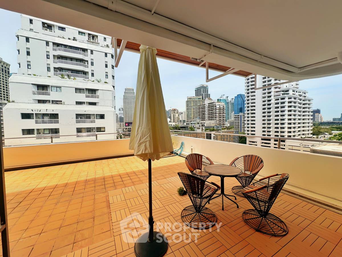 picture 3-BR Condo at Sukhumvit Casa Condominium near BTS Asok (ID 2453501) - 4/14