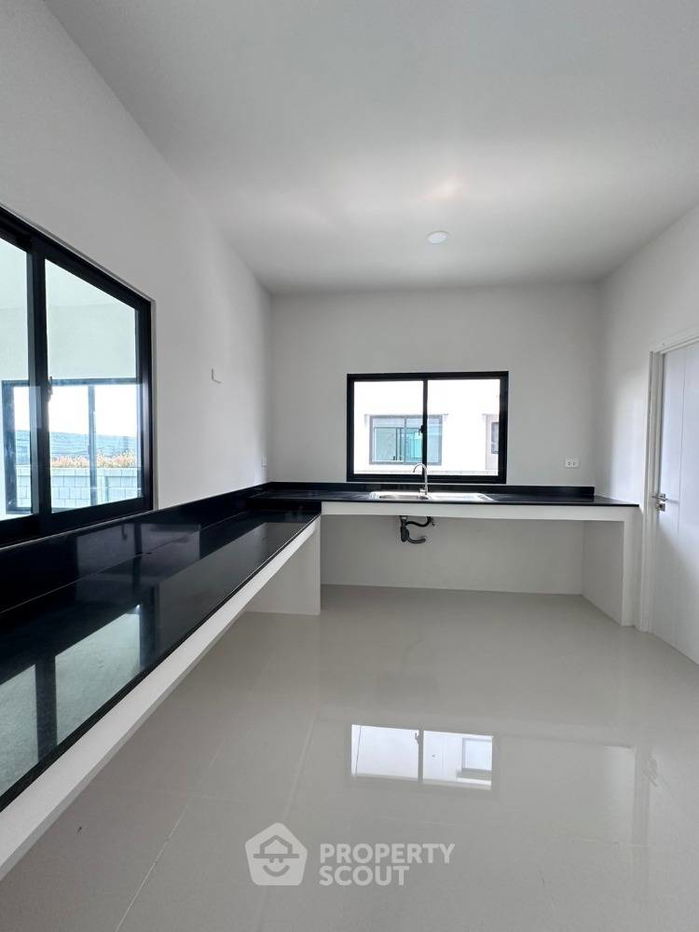 รูป บ้าน 5-ห้องนอน ใน ศีรษะจรเข้ใหญ่ (ID 2047019) - รูปที่ 11/37