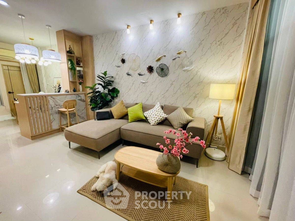 picture 3-BR Townhouse in Suan Luang (ID 2455576) - 3/16