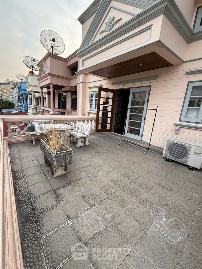 รูป ทาวน์เฮาท์ 7-ห้องนอน ใน บางโคล่ (ID 2104554) - รูปที่ 16/24