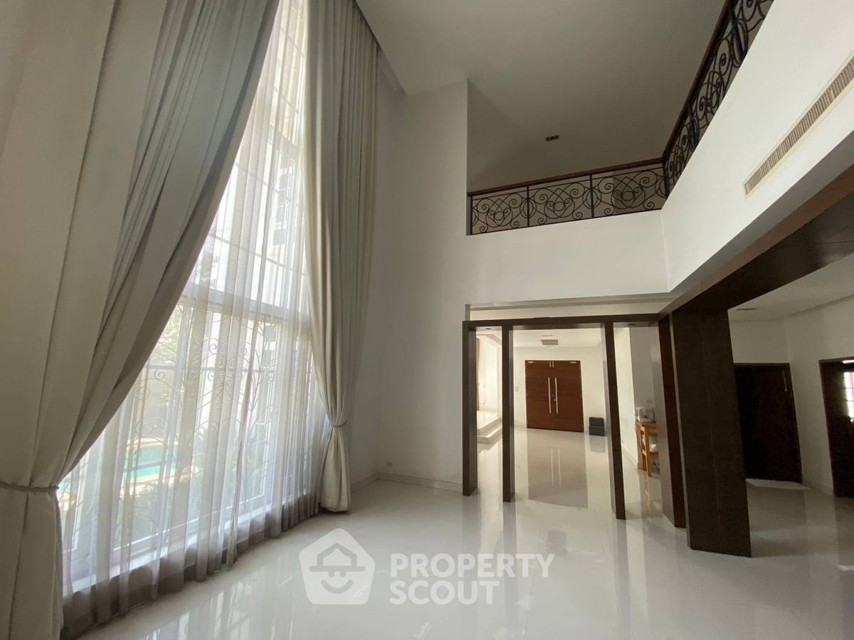 รูป บ้าน 4-ห้องนอน ใน บ้านใหม่ (ID 2005439) - รูปที่ 30/38