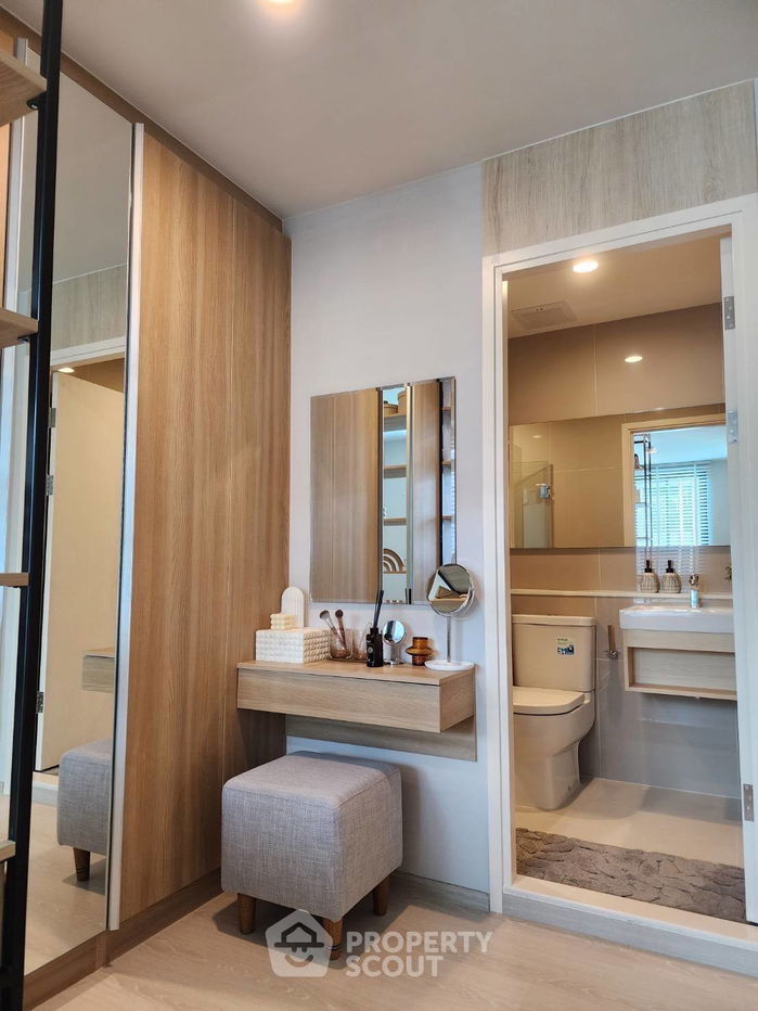 picture 1-BR Condo at Nue Connex Condo Don Mueang in Sanambin (ID 1577070) - 8/14