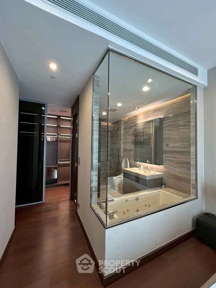 รูป คอนโด 2-ห้องนอน ที่ คิว วัน สุขุมวิท ใกล้ BTS นานา (ID 2456197) - รูปที่ 13/20