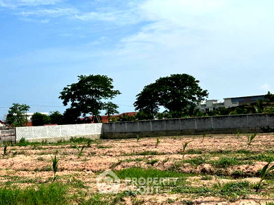 ที่ดิน ถนนเลียบทางรถไฟ : ที่ดินสำหรับปล่อยขาย 4,352 ตารางเมตร แถว ใกล้ เมืองพัทยา (ID 1567476)