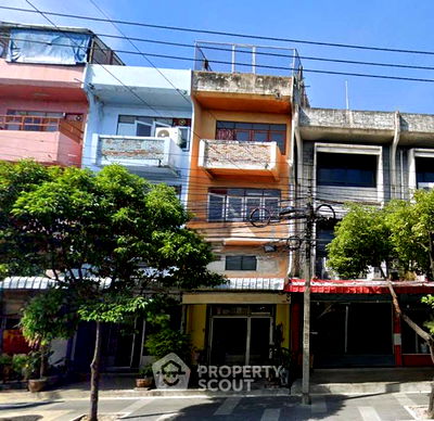 Townhouses for sale The Crystal : 1-BR Townhouse close to Chok Chai 4 (ID 2432592)