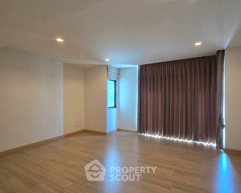 รูป บ้าน 3-ห้องนอน ใน บ้านใหม่ (ID 1901446) - รูปที่ 6/15