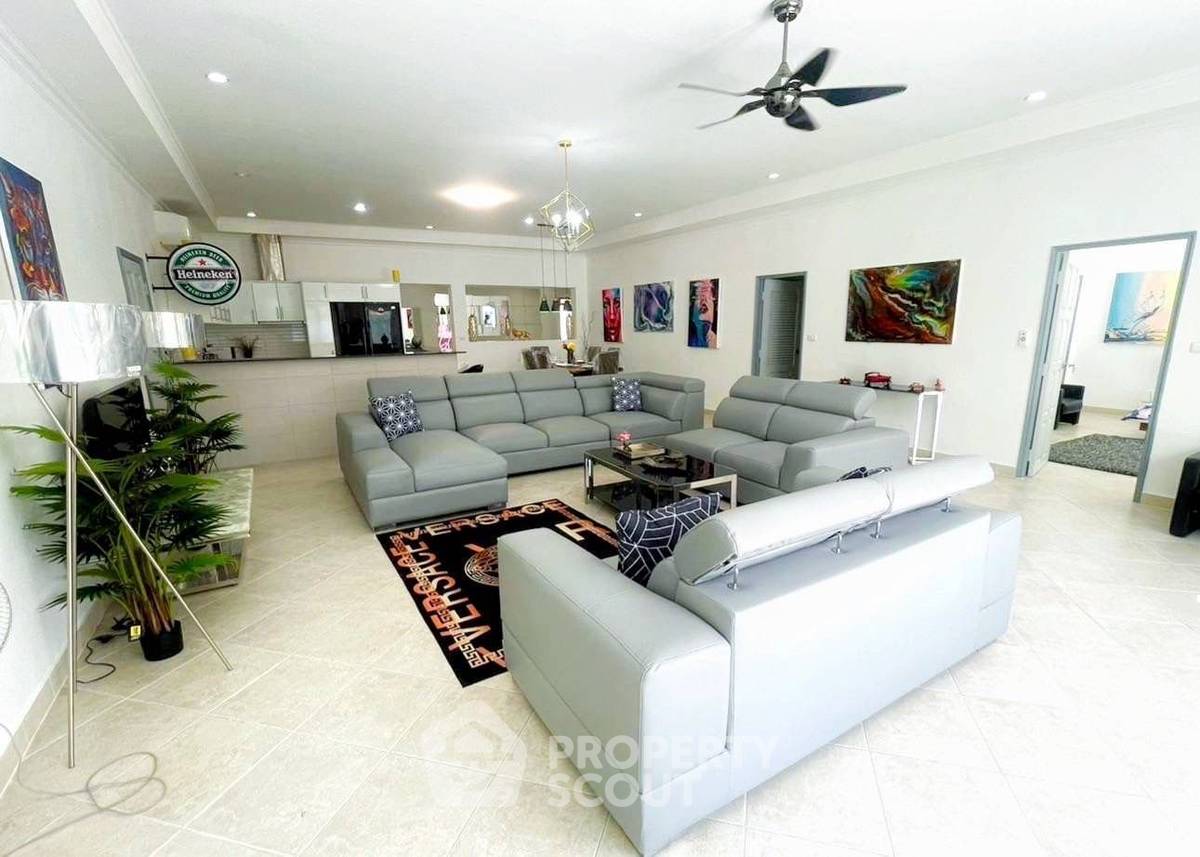 รูป วิลล่า 10-ห้องนอน ใกล้ เมืองพัทยา (ID 2102900) - รูปที่ 5/20