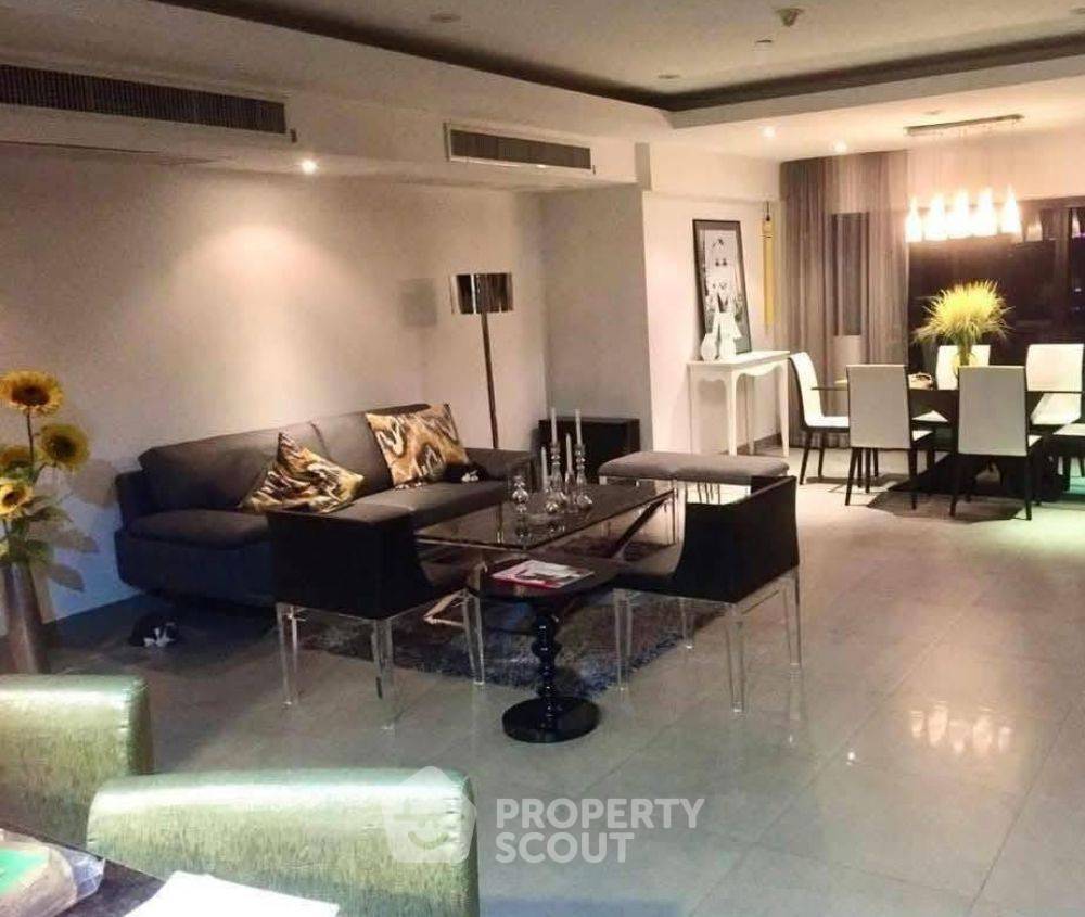 picture 3-BR Condo at Sathorn Gardens near MRT Si Lom (ID 2065729) - 5/18
