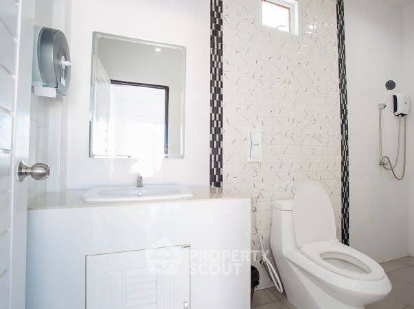 รูป วิลล่า 7-ห้องนอน ใกล้ เมืองหัวหิน (ID 1337369) - รูปที่ 23/29