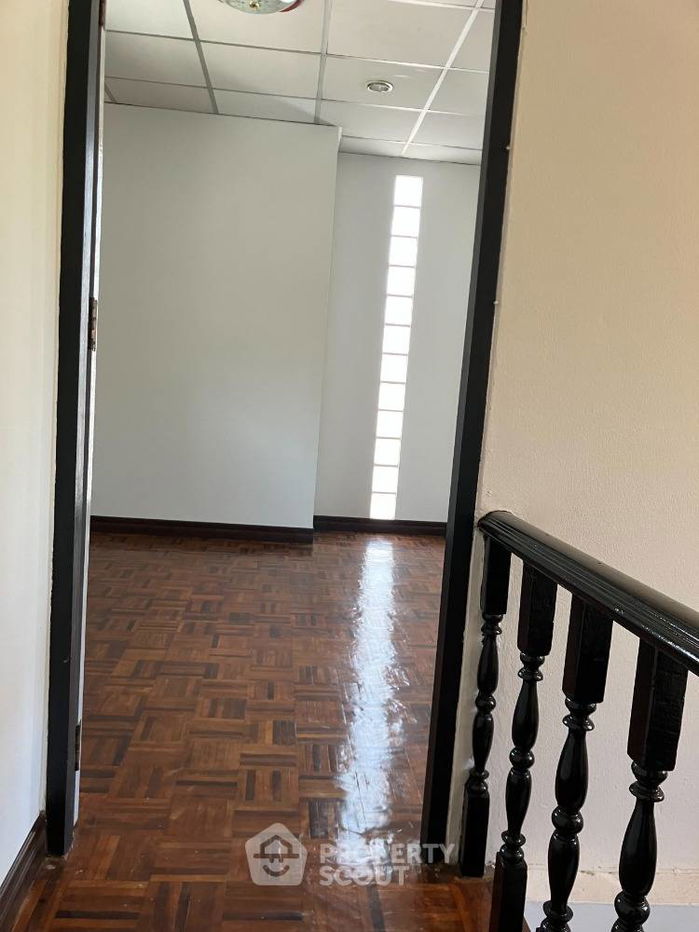 รูป บ้าน 4-ห้องนอน ใกล้ กรุงเทพกรีฑา (ID 1401630) - รูปที่ 12/16