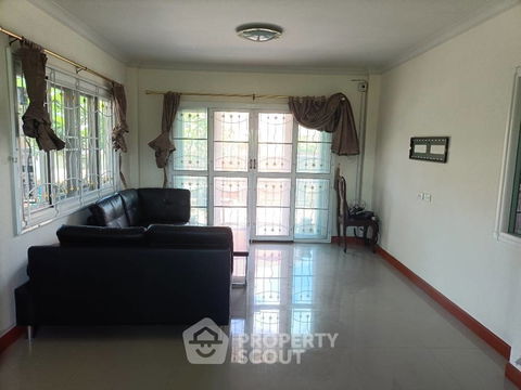 4-BR House at Suphakon Private Home in Sai Noi (ID 1593916)
