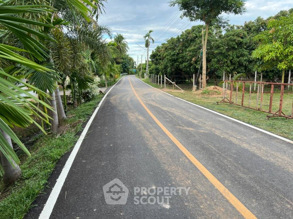 รูป ที่ดินสำหรับปล่อยขาย 9,936 ตารางเมตร แถว ใน ดอนแก้ว (ID 1275088) - รูปที่ 8/8