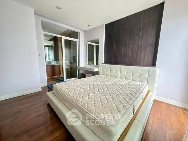 picture 1-BR Condo at Hive Sathorn near BTS Krung Thon Buri (ID 2338035) - 3/15