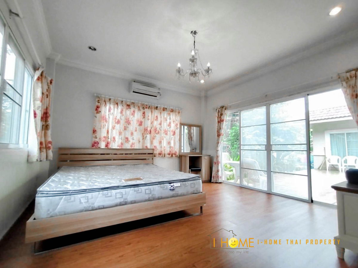 รูป ให้เช่าบ้านเดี่ยว 2 ชั้น 6 ห้องนอน 6 ห้องน้ำ 1 ห้องครัว 2 ที่จอดรถ - รูปที่ 11/17