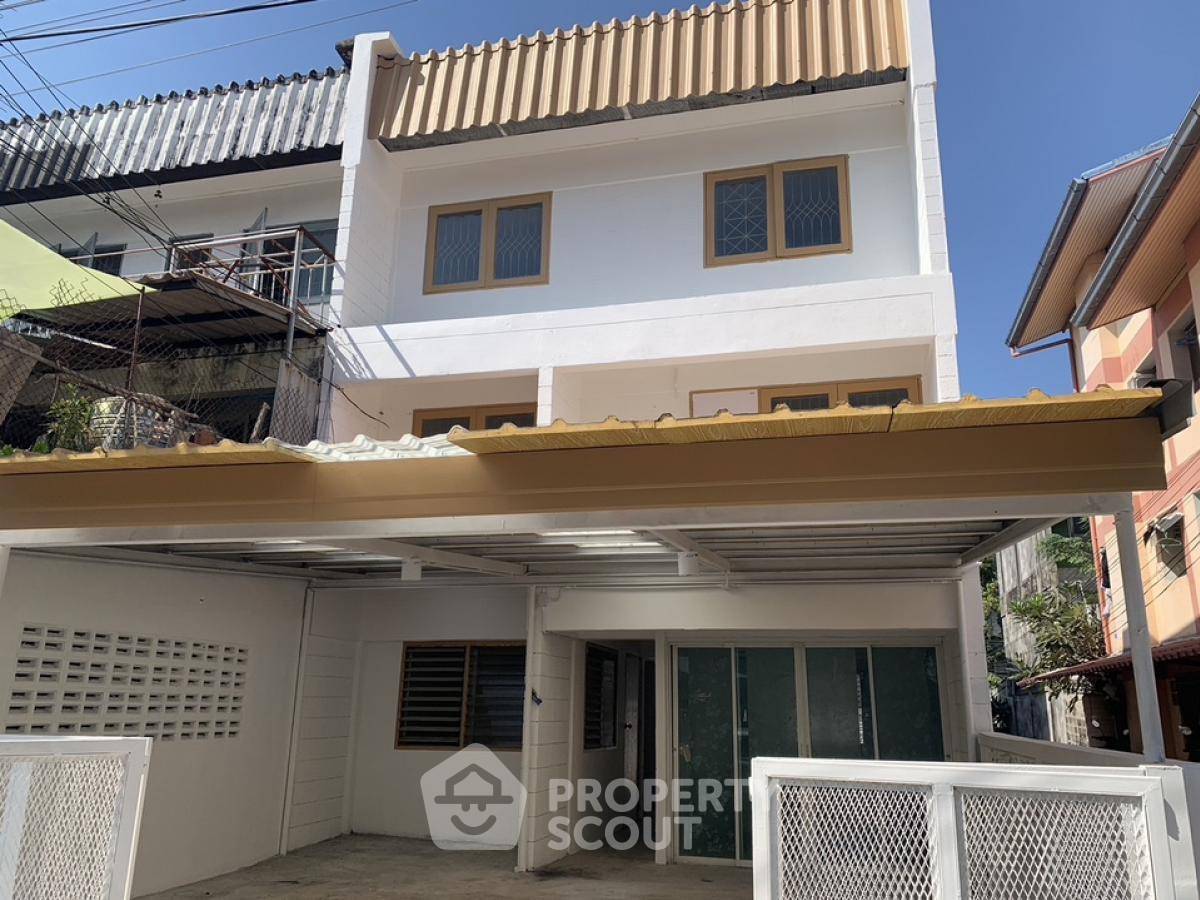 รูป ทาวน์เฮาท์ 3-ห้องนอน ใน คลองจั่น (ID 2030057) - รูปที่ 1/12