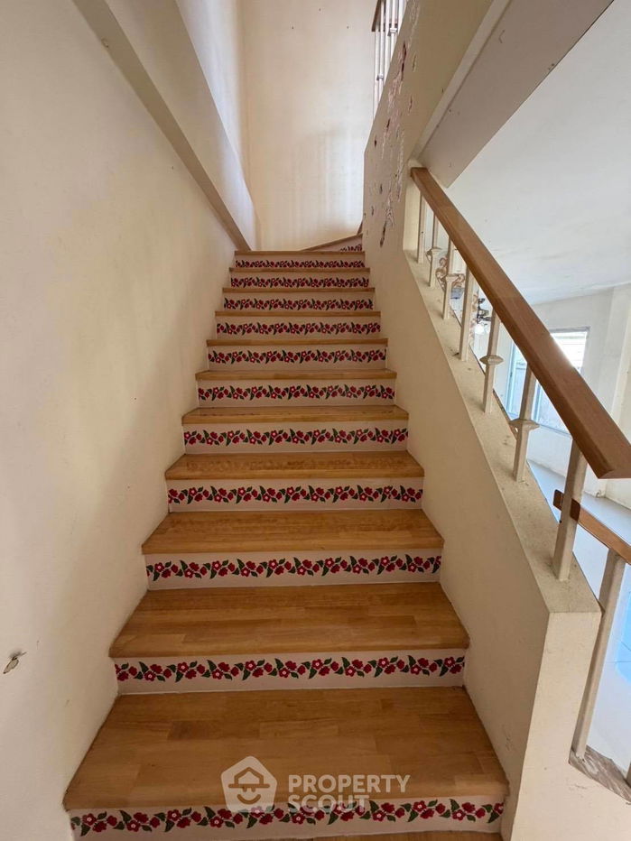 picture 2-BR Townhouse at Sansuk Town 2 close to Pattaya (ID 2457702) - 8/12