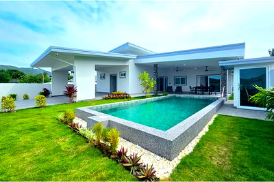 บ้านเดี่ยว ม.นานาชาติแสตมฟอร์ด หัวหิน : [920601001-693] ขายวิลล่าสำหรับครอบครัวกว้างขวาง 3 ห้องนอน 3 ห้องน้ำ ในซอย 70 ของอำเภอหัวหิน