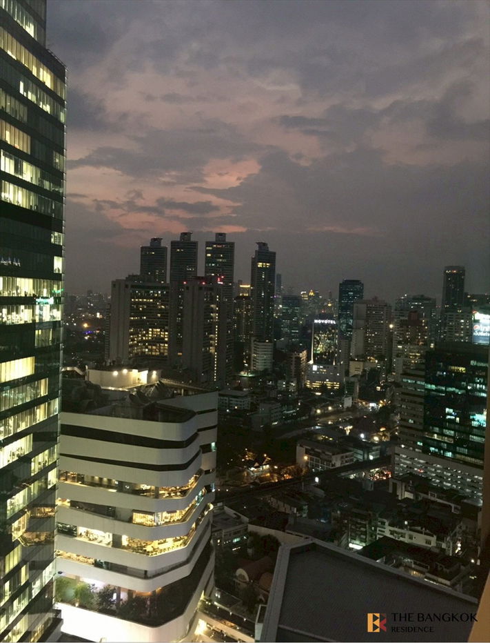 รูป Enjoy Breathtaking Views at The XXXIX, 💫 High Floor Unit, Near BTS Phrom Phong - รูปที่ 12/15