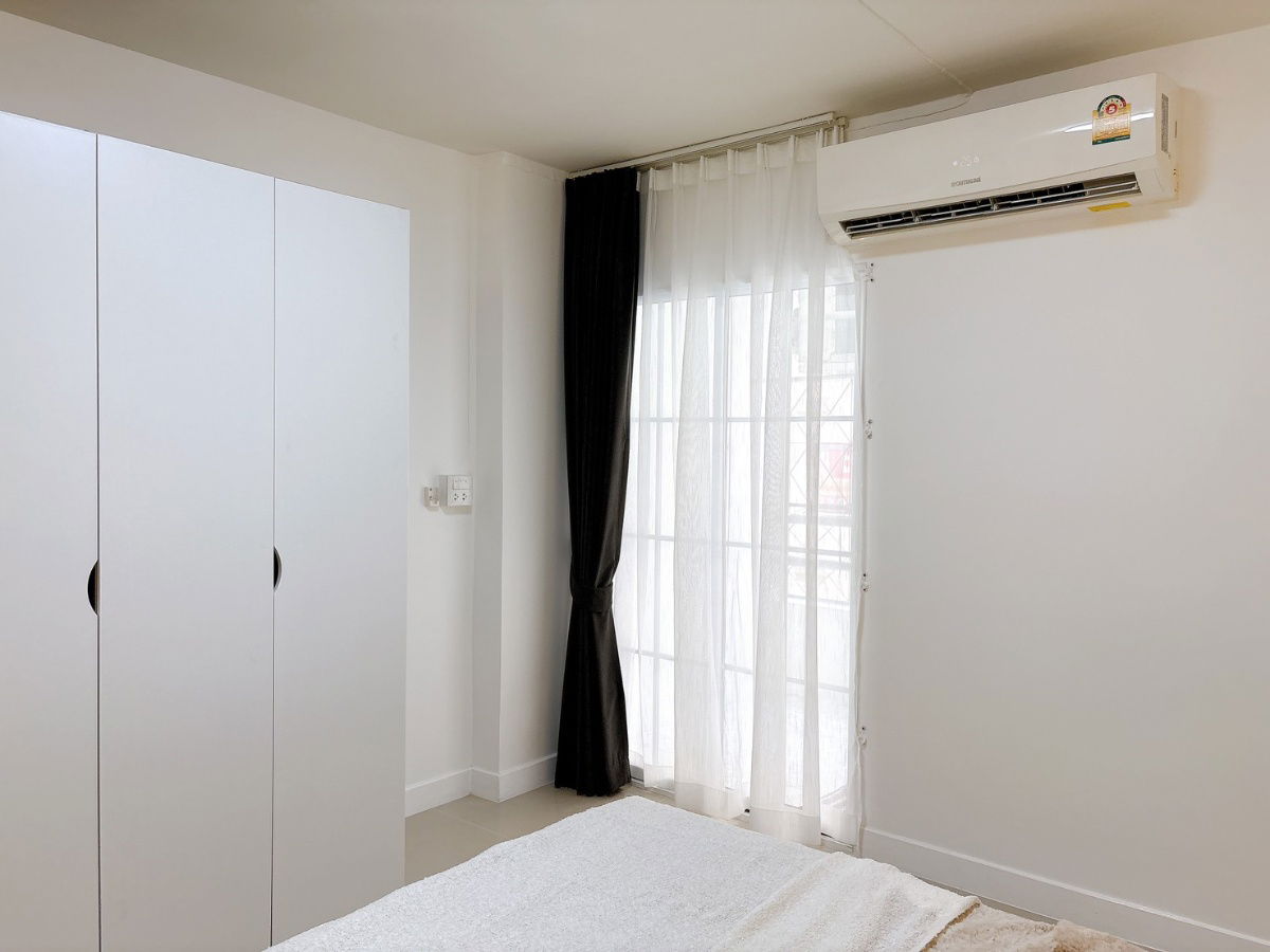 รูป P-1217 🐶😸คอนโดเลี้ยงสัตว์ได้ รัชดา 36 ห้องใหญ่ กู้เต็ม 100% ✅เพียง 1.09 ล้านบาท✅ห้องสวยพร้อมเข้าอยู่ *0659174222*🐶😸 - รูปที่ 8/12