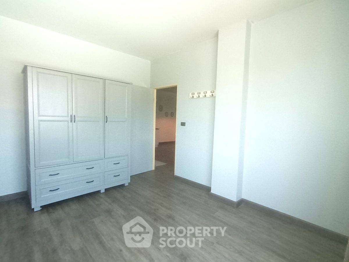 picture 2-BR Condo at Baan Suan Lalana Condominiums close to Pattaya (ID 2319301) - 10/24