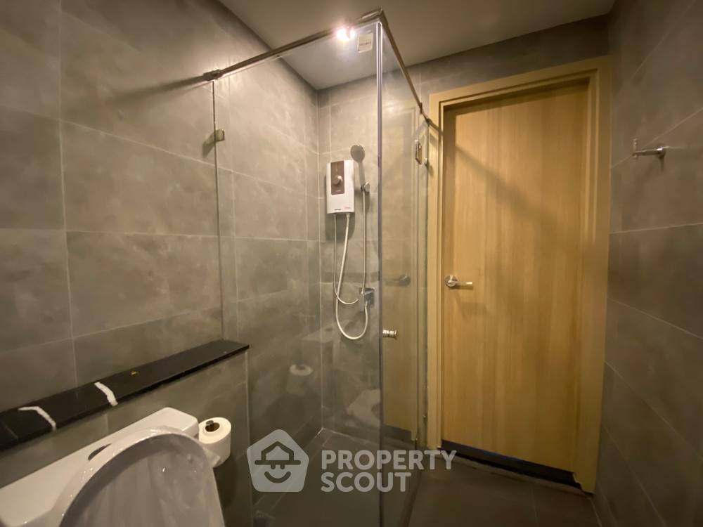 picture 1-BR Condo at Brix Condominium Charansanitwong 64 near MRT Sirindhorn (ID 335484) - 1/10