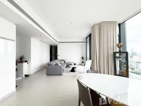 Luxury Corner Unit in Sathorn’s Most Iconic Tower 5904337