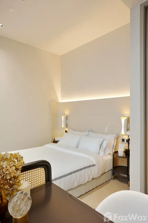 picture New building. 15 min walk to Saladaeng BTS station. 1668426 - 10/13