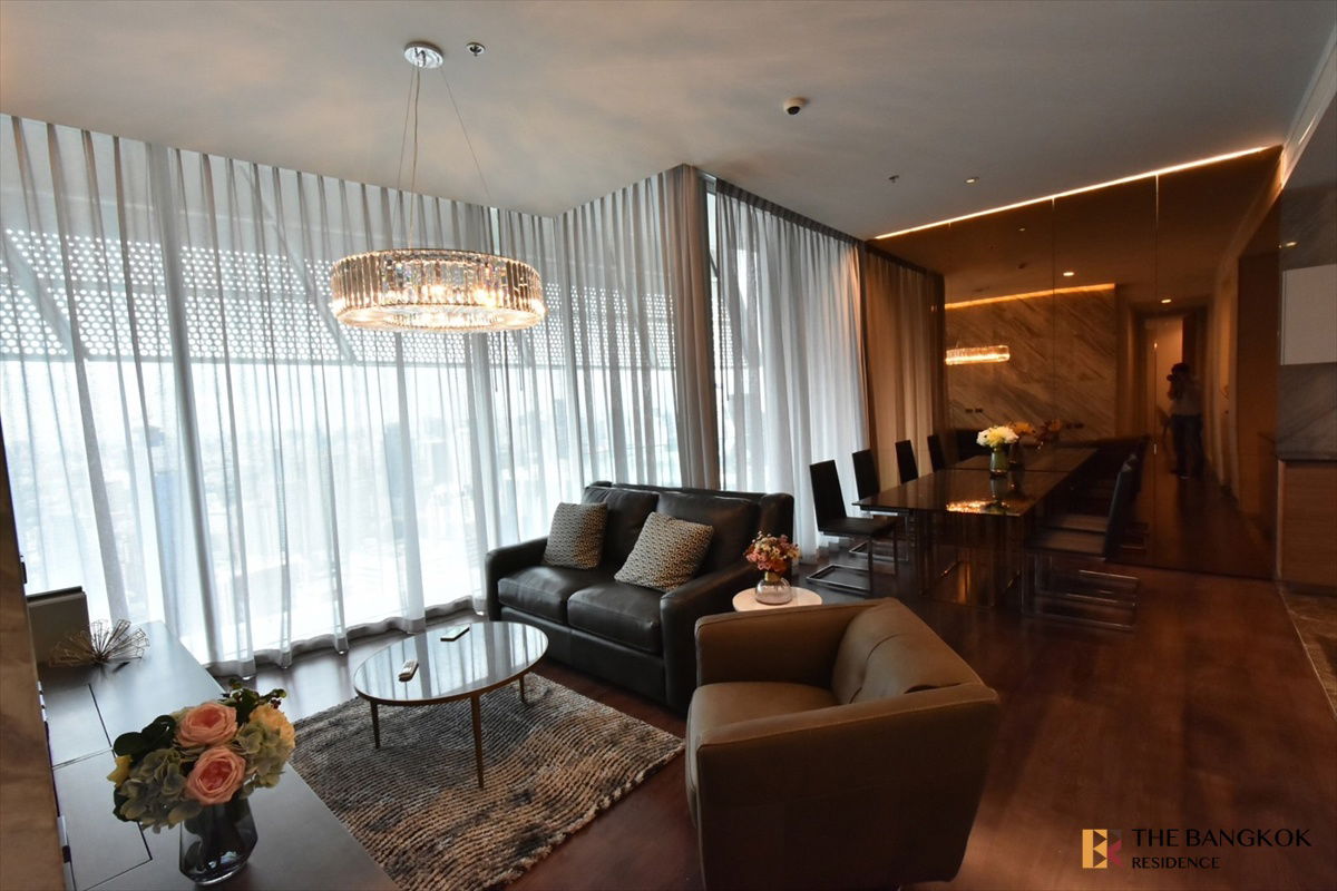 รูป  Magnolias Ratchadamri Boulevard  💖 Stunning Unit with Central World View 🌃 Near BTS Chidlom  - รูปที่ 2/8