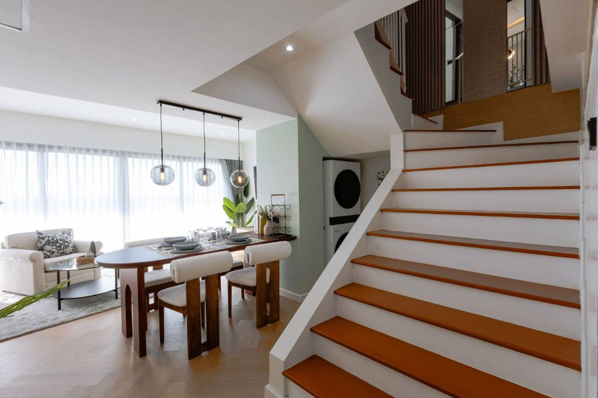 รูป ขาย ชมดอยคอนโด ชั้น 12 – ตึกกลม (Round Building เชียงใหม่) ดีไซน์ Duplex 2 ชั้น แยกพื้นที่พักผ่อนกับพื้นที่ส่วนตัวอย่างลงตัว T.0946511456 - รูปที่ 9/14