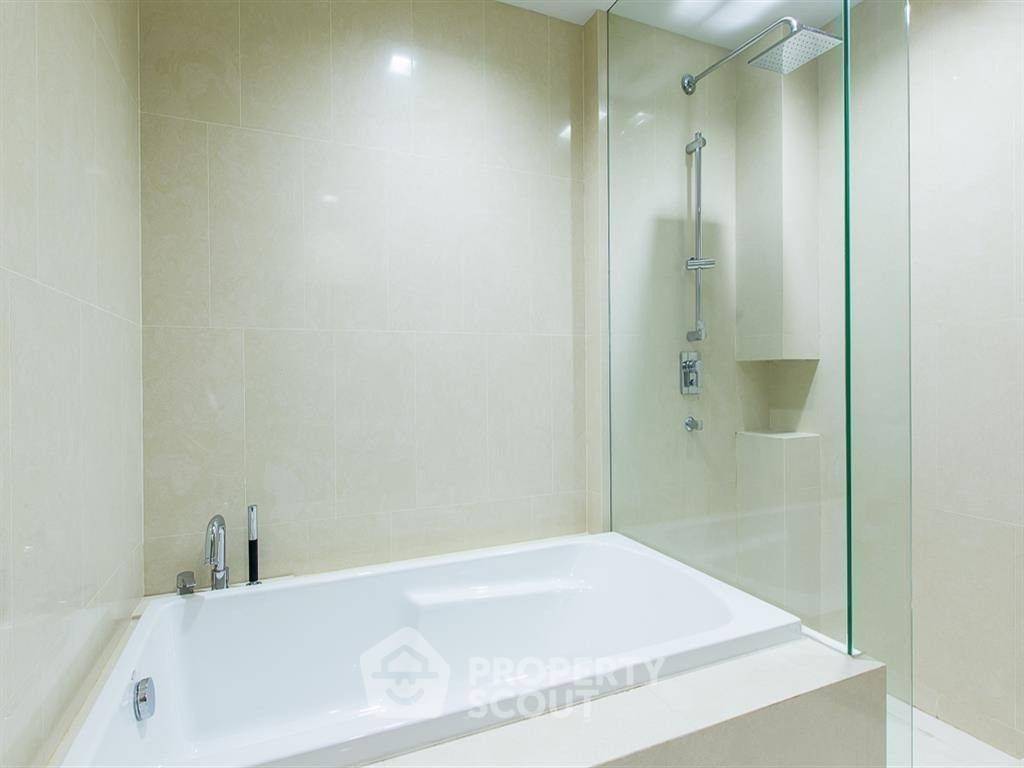 picture 2-BR Condo at Hyde Sukhumvit 13 Condominium near BTS Nana (ID 1984434) - 7/11