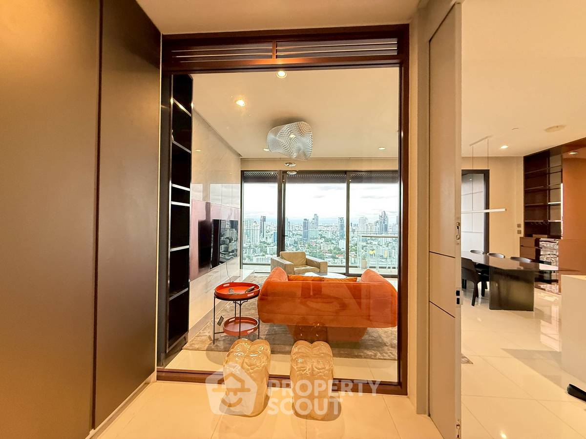 picture 2-BR Condo at Vittorio Sukhumvit 39 near BTS Phrom Phong (ID 2285261) - 2/16