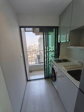 Prime location, beautiful room🔥🔥 For rent at Ideo Mobi Sathorn, newly renovated room, beautiful room, fully furnished + washing machine included‼️ 