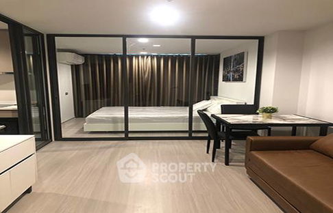 1-BR Condo at Life Ladprao near BTS Ha Yaek Lat Phrao (ID 61633)