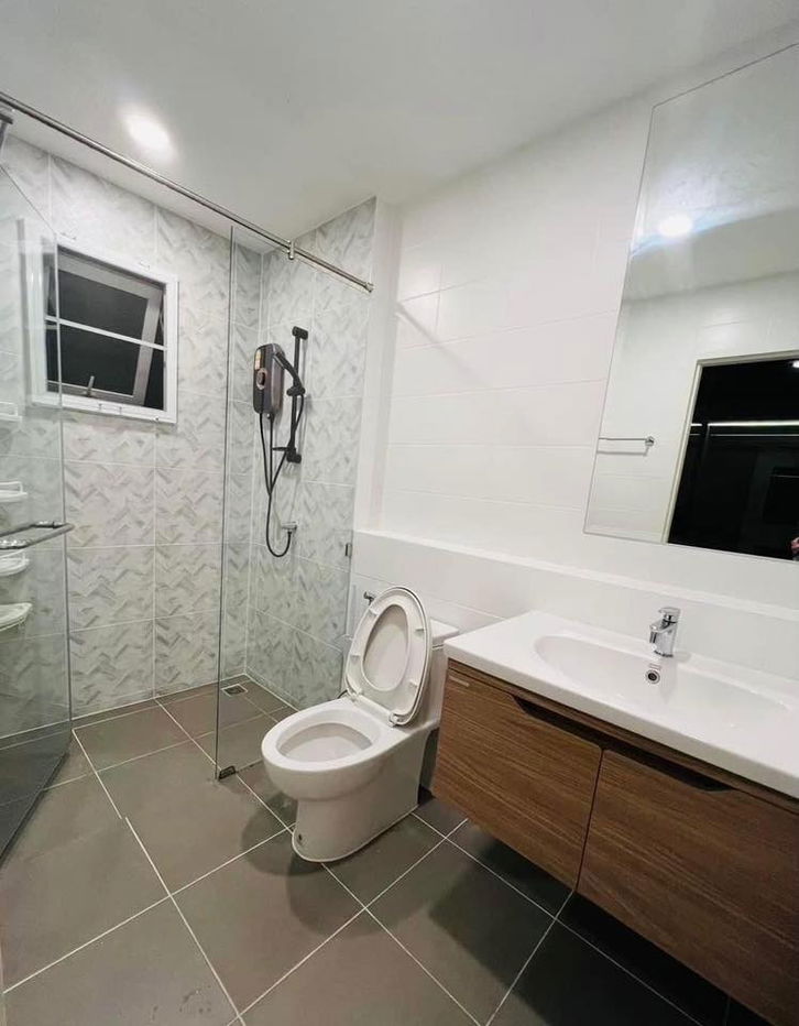 picture  Sell at Centro Rama 9-Krungthep Kreetha - 3/8