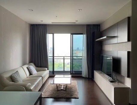 picture Ivy Ampio ( MRT Cultural Center ) 📍🆕🔆 - 1/7