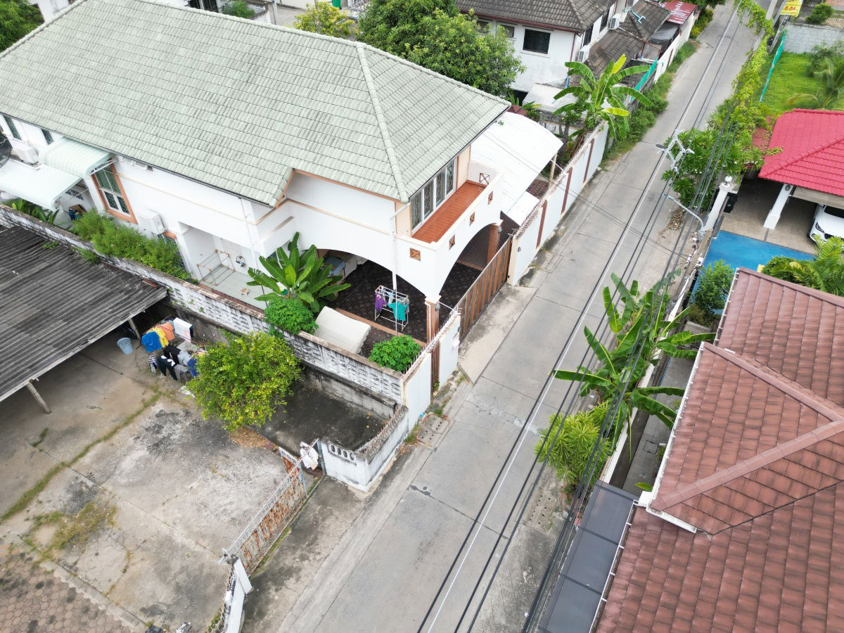 รูป ขายที่ดินสวย แปลงมุม 105 ตรว. กว้าง 20 ลึก 21 เมตร ซอยลาดพร้าว 93 95 97 99 ใกล้ รพ.ลาดพร้าว ฟู้ดแลนด์ลาดพร้าว สถานีรถไฟฟ้า BTS มหาดไทย - รูปที่ 12/21