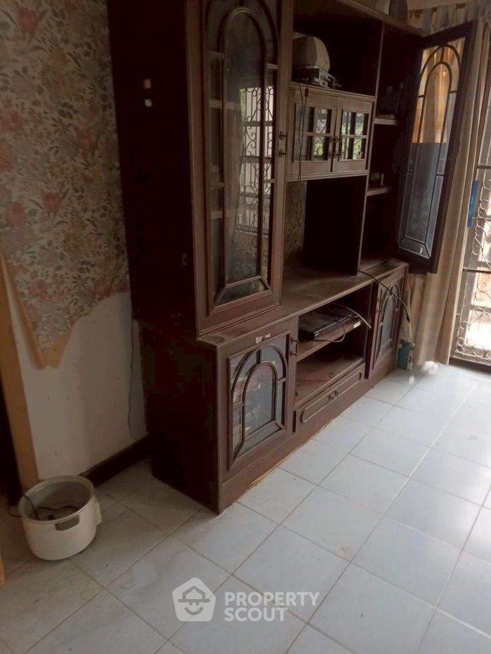 รูป บ้าน 3-ห้องนอน ใน ลำผักชี (ID 2422732) - รูปที่ 1/17