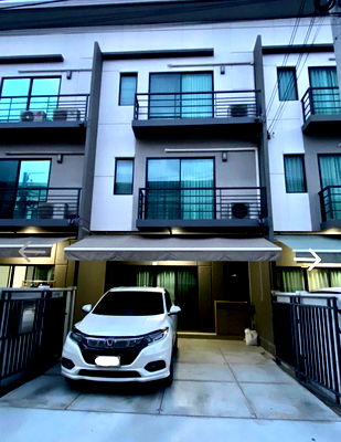 เช่าทาวน์โฮม เมืองนนทบุรี นนทบุรี : T 1466 ให้เช่า ทาวน์โฮม 3 ชั้น ม.บ้านกลางเมือง ราชพฤกษ์-พระราม5 บ้านสวย มีเฟอร์นิเจอร์ พร้อมอยู่ ราคา 24,000 บาท