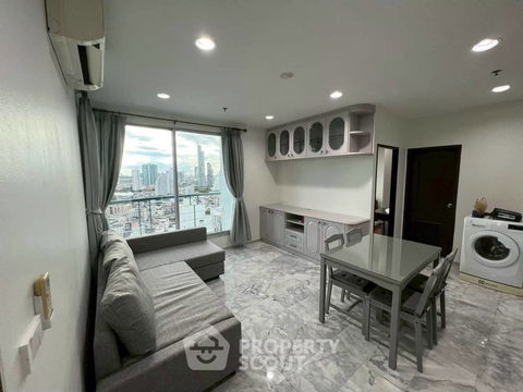 2-BR Condo at Sathorn House Condominium near BTS Surasak (ID 2455938)