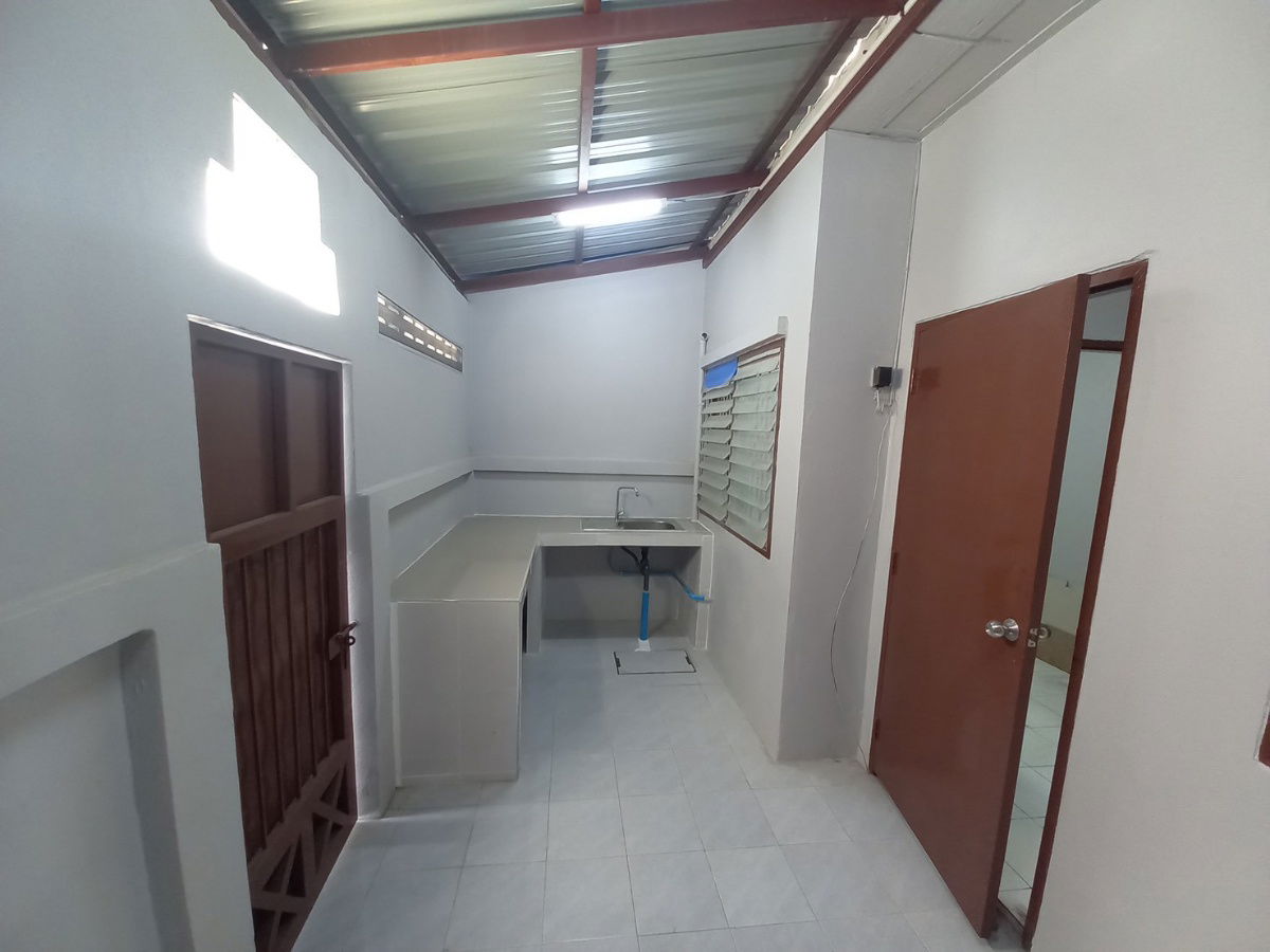 รูป 🔥 ให้เช่าบ้านทำเลดี เลียบคลองสอง รามอินทรา  หมู่บ้านวรารักษ์ รามอินทรา มี 3 ห้องนอน 2 ห้องน้ำ  เช่า 8000 บาท/เดือน - รูปที่ 13/18