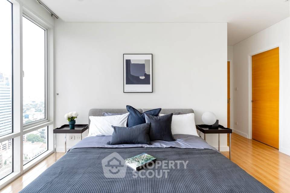 picture 2-BR Condo at Fullerton Sukhumvit near BTS Ekkamai (ID 2369470) - 10/33