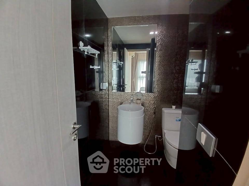 picture 2-BR Condo at Rhythm Sukhumvit 36-38 near BTS Thong Lor (ID 2434733) - 20/27