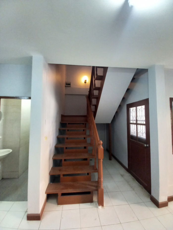 รูป 🔥 ให้เช่าบ้านทำเลดี เลียบคลองสอง รามอินทรา  หมู่บ้านวรารักษ์ รามอินทรา มี 3 ห้องนอน 2 ห้องน้ำ  เช่า 8000 บาท/เดือน - รูปที่ 14/18