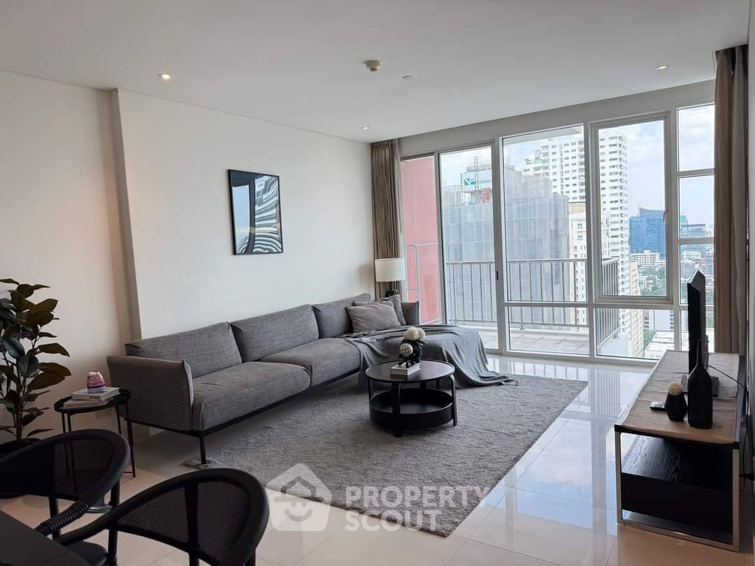 picture 2-BR Condo at Fullerton Sukhumvit near BTS Ekkamai (ID 1928361) - 5/19