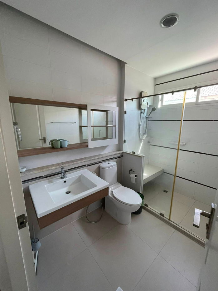 รูป HR3070ให้เช่าบ้านเดี่ยว 2 ชั้น เนื้อที่ 66 ตร.วา โครงการมัณทนา พระราม 9–ศรีนครินทร์ เฟอร์ครบ พร้อมอยู่ - รูปที่ 39/41