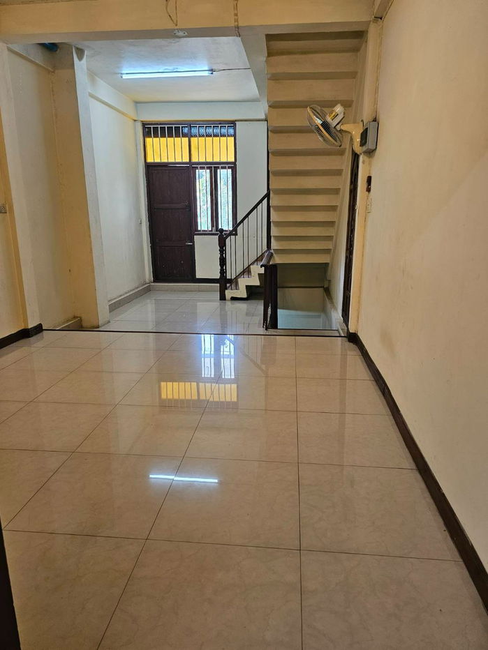 รูป HR3065ให้เช่า อาคารพาณิชย์ 4 ชั้น ติดถนนย่านห้วยขวาง ทำเลทองธุรกิจ ใกล้ MRT สุทธิสาร - รูปที่ 9/19