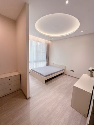 picture FOR RENT THE LANDMARK EKKAMAI - RAMINDRA / 3 bedrooms 4 bathrooms / 30 Sqw. 225 Sqm. **75,000** CLOSE TO CENTRAL EASTVILLE - 9/14