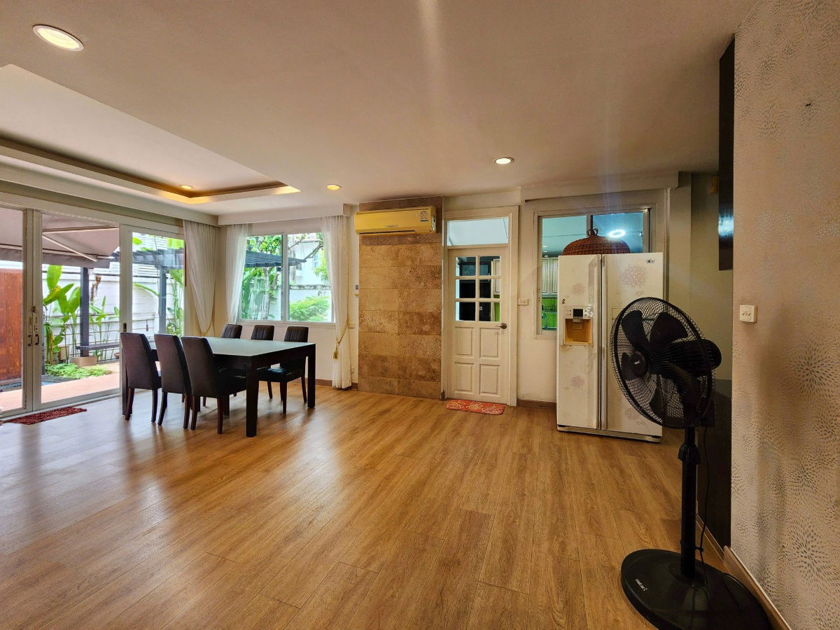 รูป HR3059ให้เช่าบ้านเดี่ยวหรู โครงการบ้านลาดพร้าว Exclusive and Residence ติดถนนเลียบด่วนเอกมัย- รามอินทราใกล้ห้าง เซ็นทรัล อีสวิล ใกล้ทางด่วน    - รูปที่ 37/51