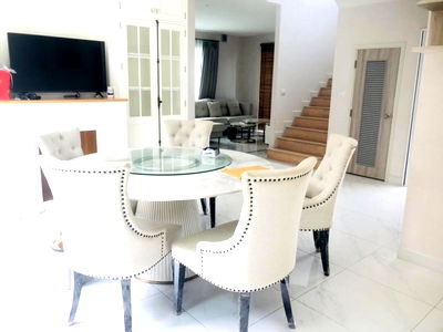 บ้านเดี่ยวให้เช่า : ให้เช่าบ้านเดียว ใกล้สนามบิน ติดห้าง ใกล้โรงแรมมาริออด