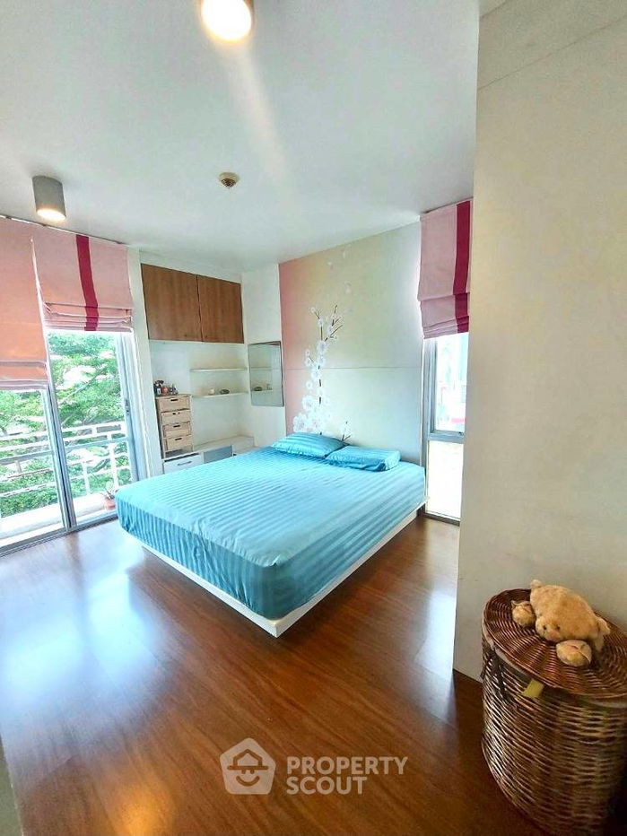 picture 2-BR Condo at The Iris near ARL Hua Mak (ID 878279) - 7/13